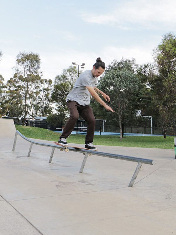 Learning to boardslide with Skate Up skateboarding lessons